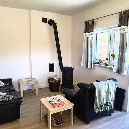 Ptasi Zakatek Apartment Tomaryny